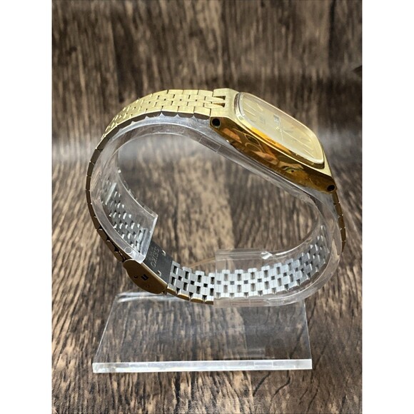 Vintage Men’s Seiko Gold Tone Slim Square Quartz Watch - Picture 2 of 12